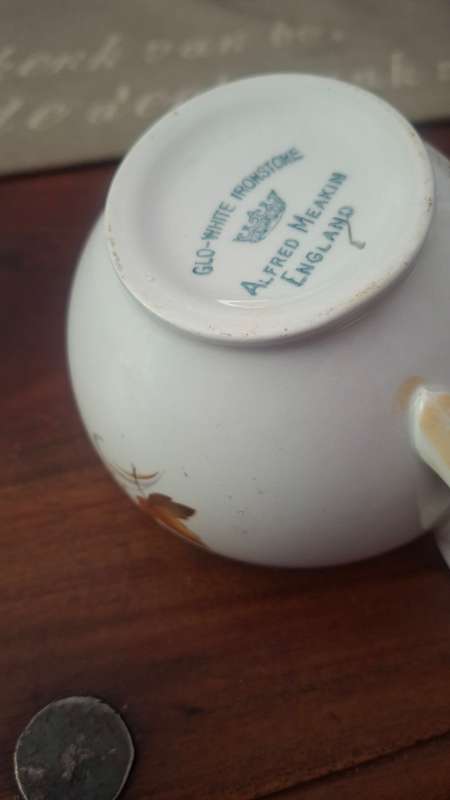 Alfred meakin milk cup and sugar bowl