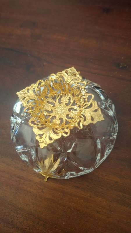 Crystal ash tray