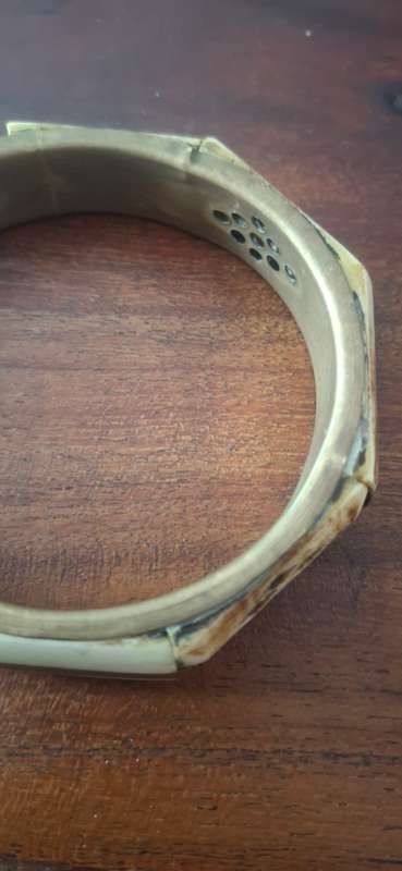 Bangle with bone insert
