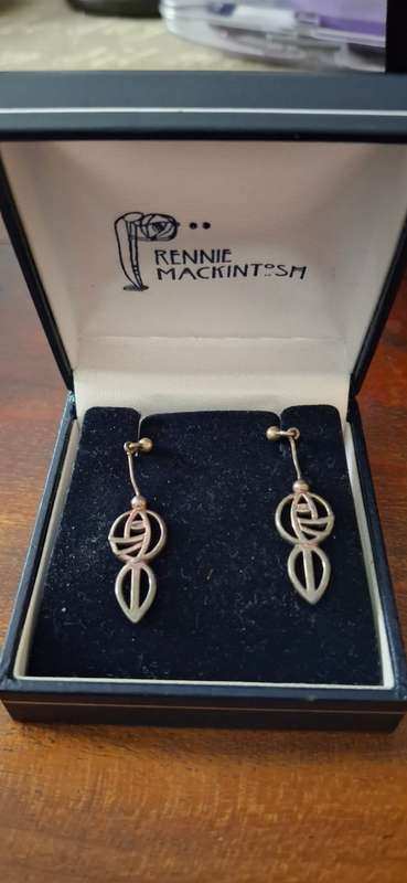 Carrick vintage earrings