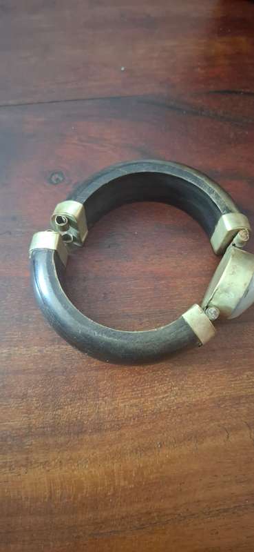 Bone braclet copper with stone