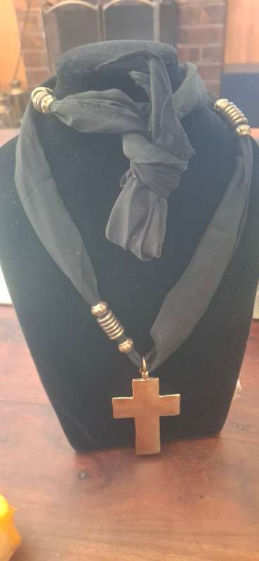 Necklace with cross