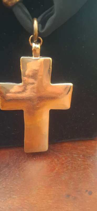 Necklace with cross