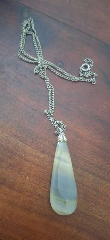 Semi precious stone pendant with chain