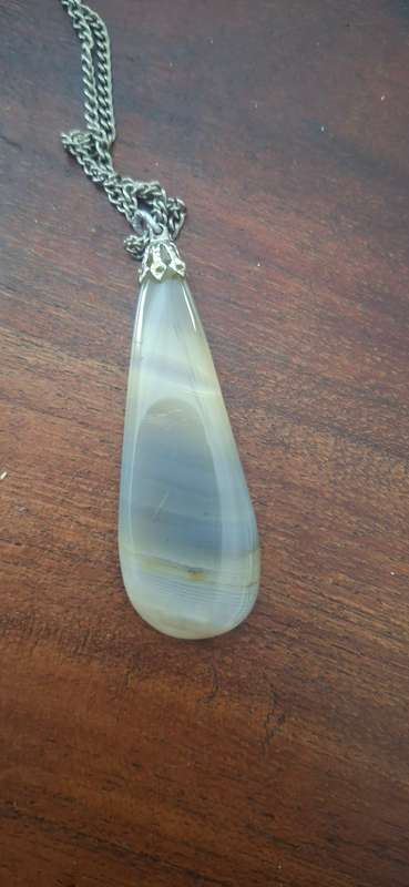Semi precious stone pendant with chain