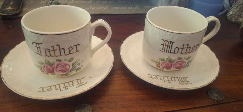 MOTHER/FATHER TEASETSet of 2Fine Bone ChinaTea Cup & SaucerPink Roses and Flowers in teacups and