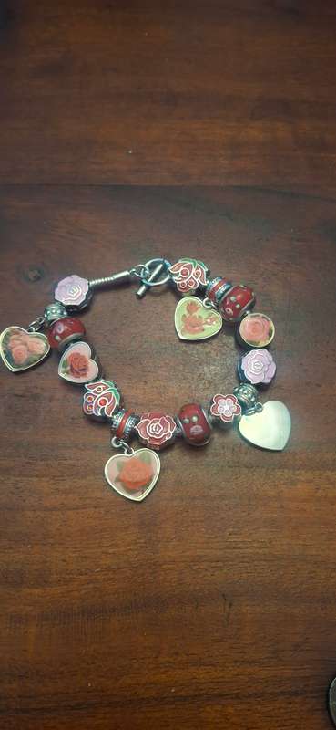 Pandora tipe of bracelet roses
