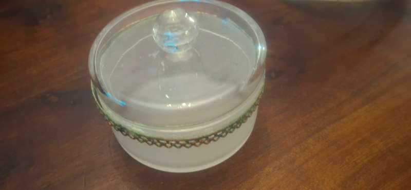 Glass bowl with lid