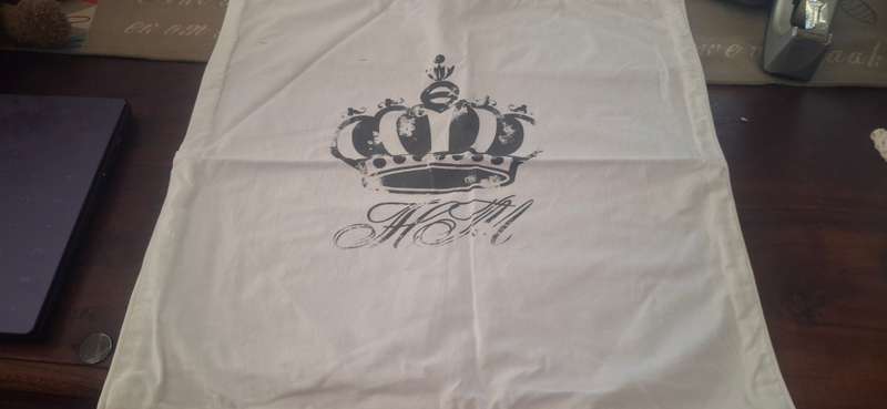 Helen melon pillow case