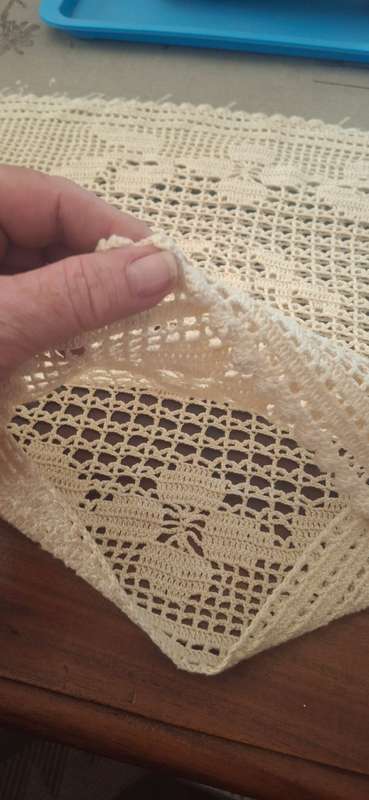 Vintage crochet cussion cover