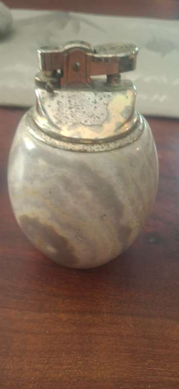 Marble Table Lighter vintage