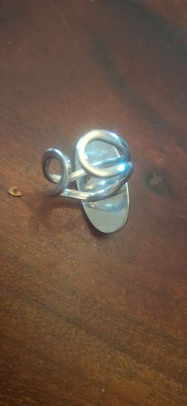 Ring with pink stone