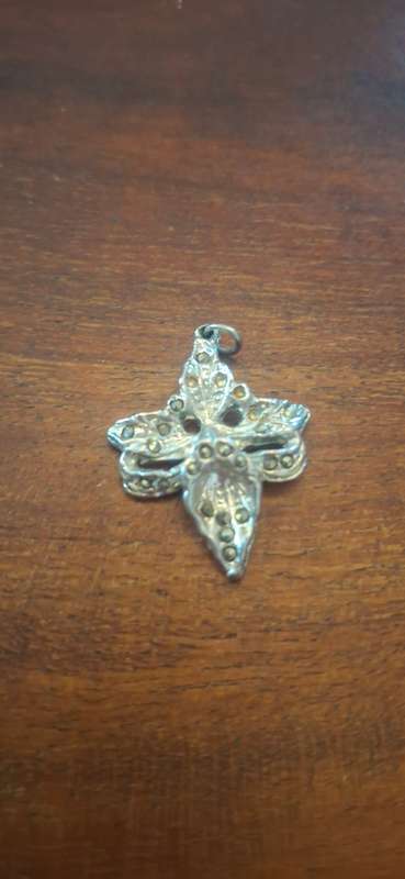 Orchid flower pendent vintage