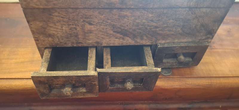 Indian inlaid box large vintage