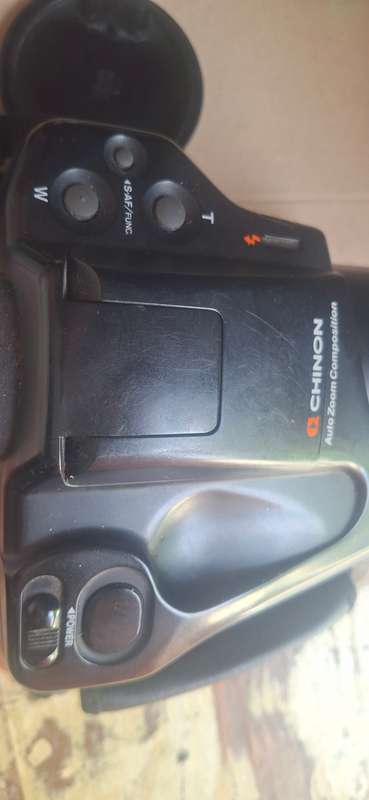 Chinon Genesis III film camera GS9, 38-110mm lens, compact with battery