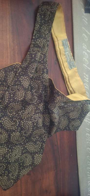 Mens vintage cravat