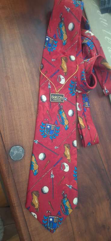 Gold city golf tie vintage