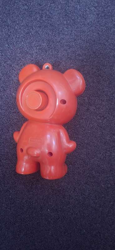 Vintage musical red bear