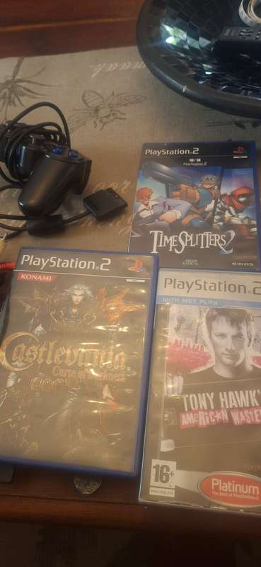 Playstation 2 with 3 games