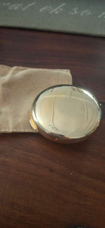 Vintage mirror compact