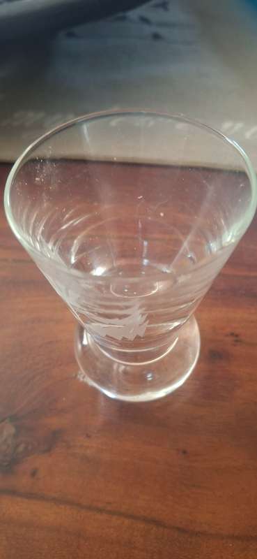 VINTAGE CAITHNESS GLASS ETCHED THISTLE DESIGN SPILL BUD VASE 9.5 CM