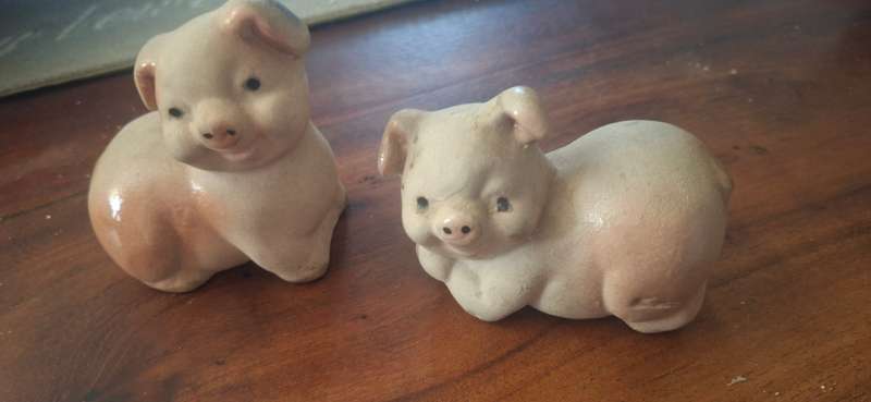 Porcelain piggy x2