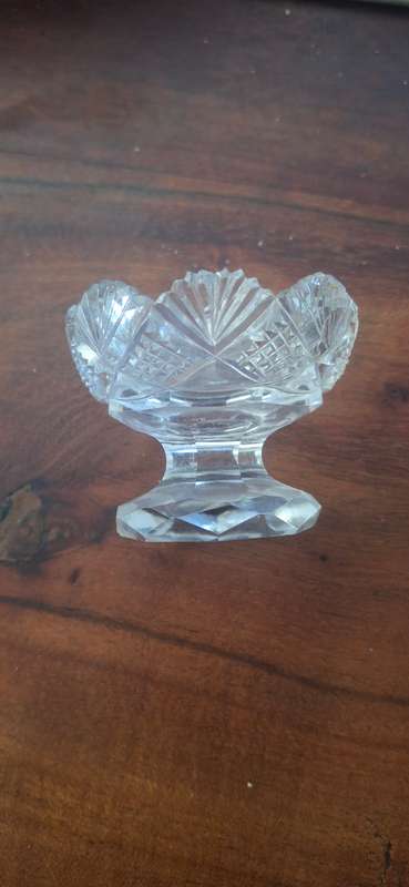 Vintage cut glass vase small