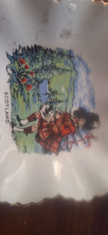 Vintage Old Foley/James Kent Scotland/Scottish Man with Bagpipes Trinket/Pin Dish, Made in England