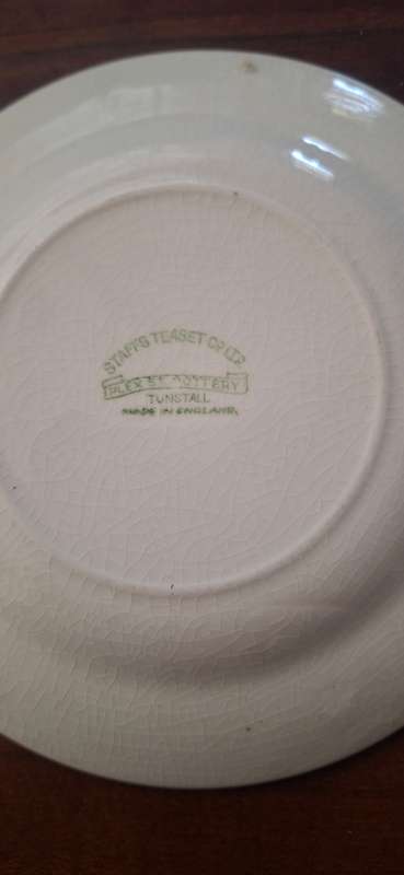 VINTAGE IMPERIAL BONE CHINA 22 KT. GOLD PLATE