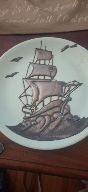 Vintage pewterware plates x 2