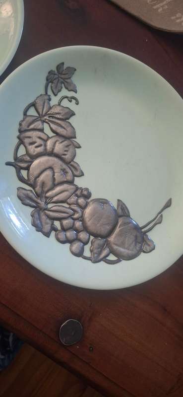 Vintage pewterware plates x 2