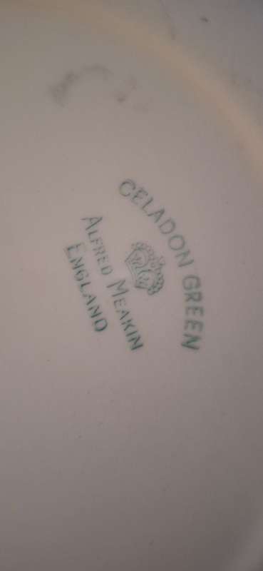 Vintage pewterware plates x 2