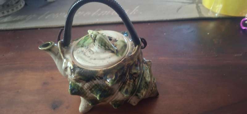 Vintage Small Snail Shell Teapots, Japanese Ceramic, Year 1970s'