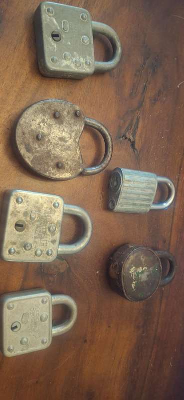 Vintage padlock no keys