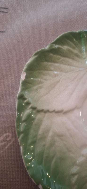 4 VEGETABLE Embossed Soup Bowls: 4 Under Plates