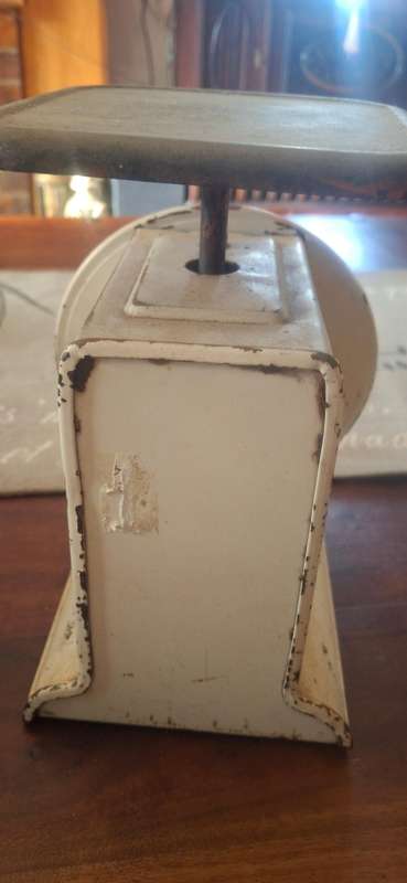 Vintage war rite scale