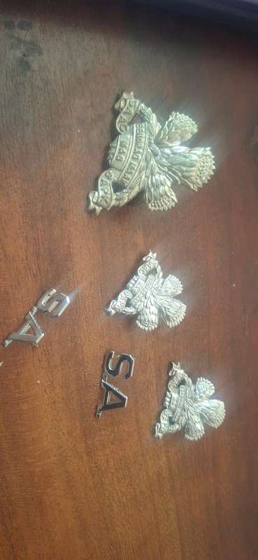SAAC SAPK Eendrag Maak Mag Cap Badge with smaller badges