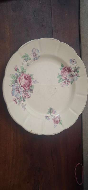 Hulme vintage plate