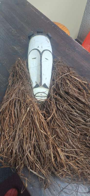 Genuine trial mask fan of Gabon mask