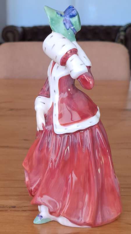 Royal Doulton Figurine - Christmas Morn HN1992