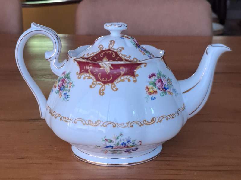 Royal Albert Large Teapot - Canterbury