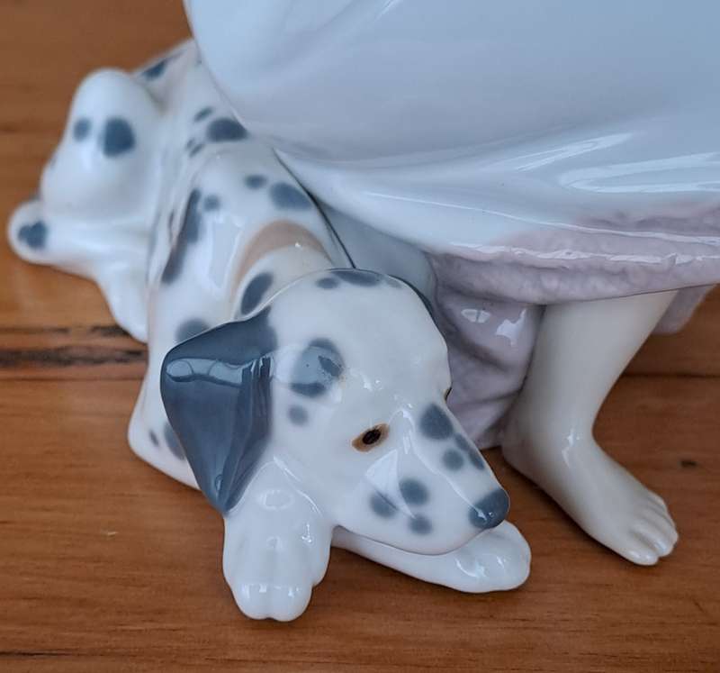 Lladro Figurine - Chit Chat for JossMattee only