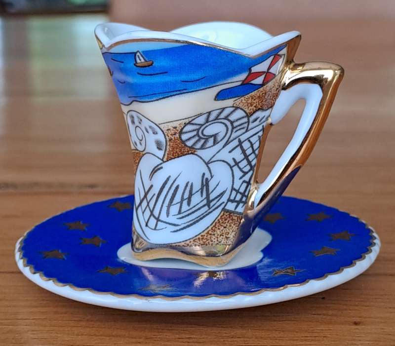 Maxwell Williams Miniarure Heritage Cup and Saucer