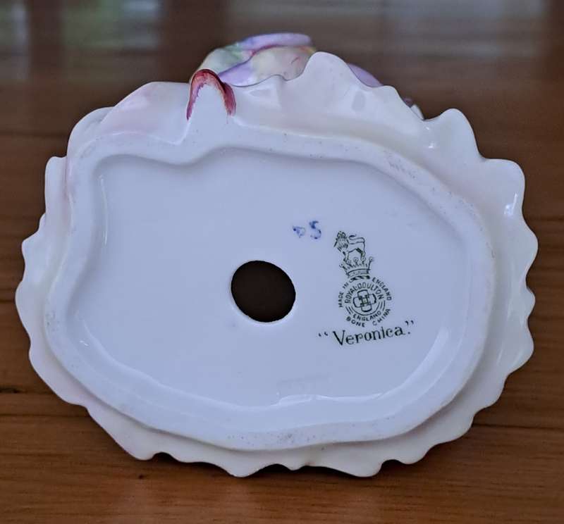 Royal Doulton 'Veronica' HN1517
