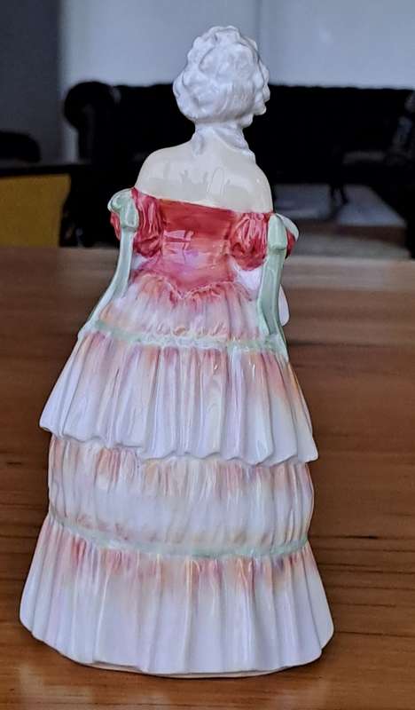 Royal Doulton 'Veronica' HN1517