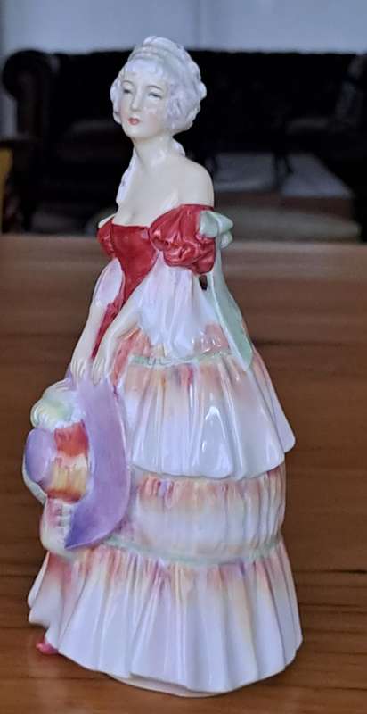 Royal Doulton 'Veronica' HN1517