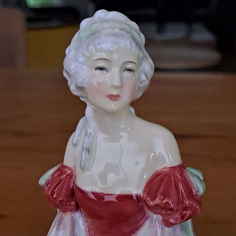 Royal Doulton 'Veronica' HN1517