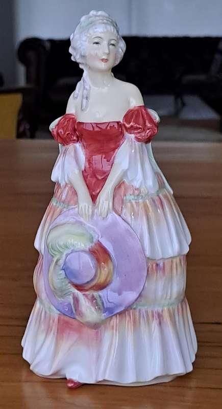 Royal Doulton 'Veronica' HN1517