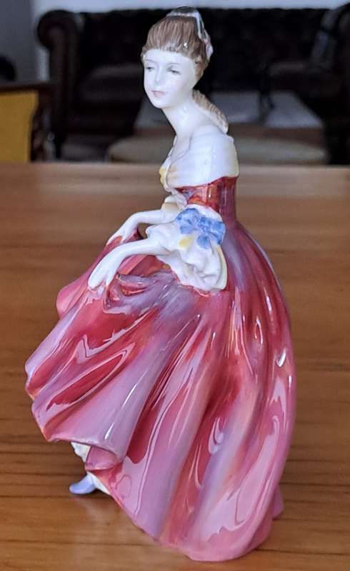 Royal Doulton 'Southern Belle' HN2229
