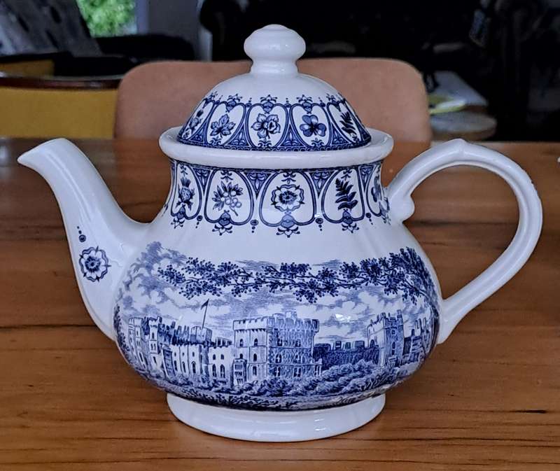 Large Broadhurst Staffordshire Teapot - Rural England